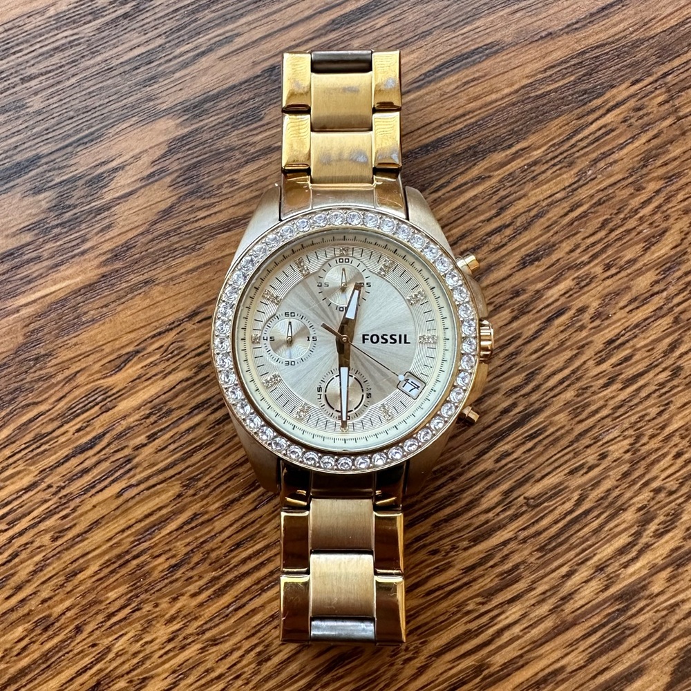 Women’s Fossil Watch- Stainless Steel Gold with Diamonds